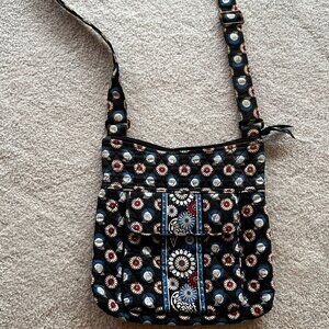 Vera Bradley Night Owl pattern quilted crossbody! EUC